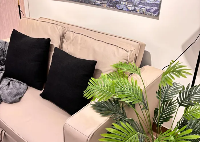 Casa Lyra Staycation Trees Residences *