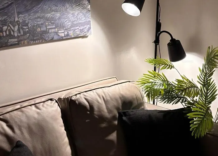 Aparthotel Casa Lyra Staycation Trees Residences